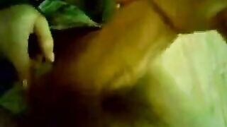 The young couple tried to fuck in front of cam