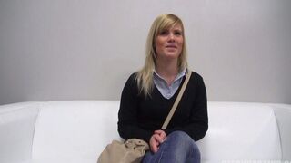 Blonde beauty fucks like a whore at a porn casting