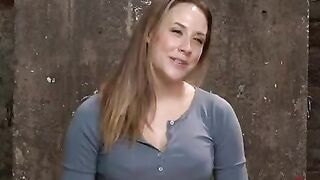 A woman simulated sex with a chair and beat an amateur maniac