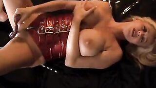 Rachel Aziani masturbates and reaches orgasm with her toy