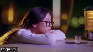 The man with a huge cock fucks petite beauty Lulu Chu deeply