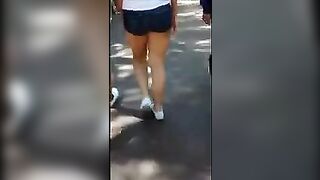 A student with a stunning figure has been filmed in private