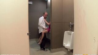 A girl was fucked by a waiter in the restaurant's toilet