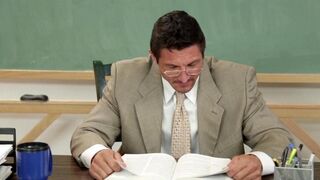 A student received a good mark thanks to the teacher's blowjob