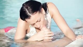 Super cute Russian girl has sex right in the swimming pool