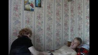The mother makes a date with her son in a steamy hidden cam scene