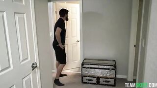 The guy licked the sweet red pussy of his beautiful girlfriend in a passionate session