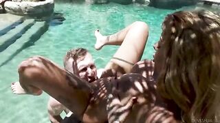 Sex in the pool with a hot girl and a guy who almost drowned