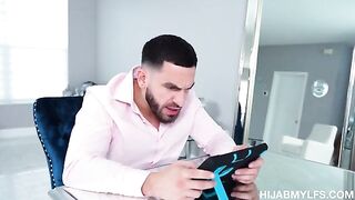 An amazing sexual experiment with a hot guy and his impressive size