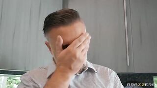 The pretty girl was fucked by a real estate agent