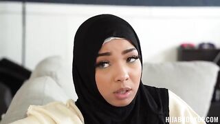 A girl lost her phone, but found a new pleasure in this video