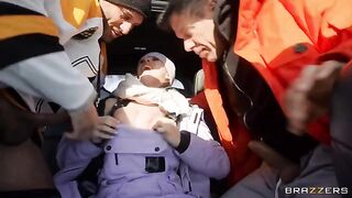 Fucked by two guys in the car, a girl became a snow angel