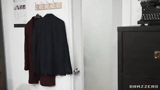 College girl secretly fucks in a glory hole, wild!