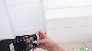 A hot gift from a grateful girl to her daddy in this steamy video