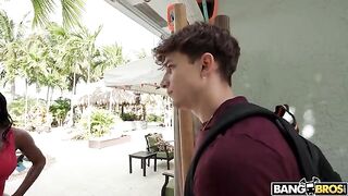 The stepson checked the size of the ass of his stepmother in a steamy encounter