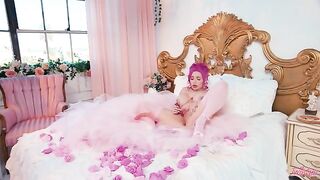 A woman with a great figure leads a luxurious lifestyle, showcasing her big boobs