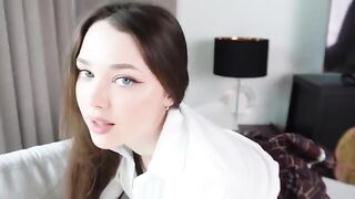 Babe agreed to rough sex and even deep anal play with enthusiasm