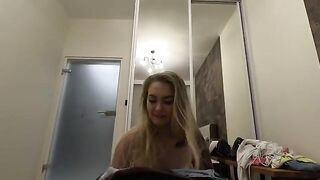 A cute teen got fucked while her parents were out of the house