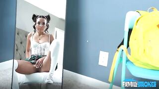 Brought the cute girl to loud orgasms, a steamy scene