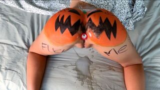 Smash my pumpkin until it shakes with you inside