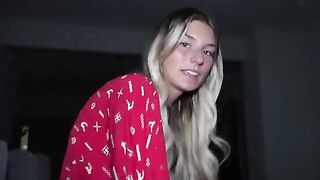Handmade and wet lips, a sloppy blowjob scene
