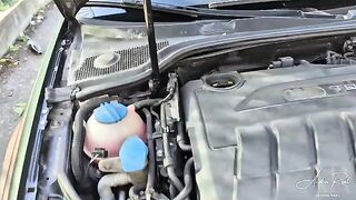 The girl was lucky to meet a rescuer on the highway