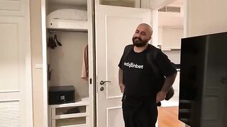 The old man fucked his stepdaughter until her knees shook