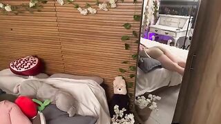 Girl seduces her friend’s cock in the morning