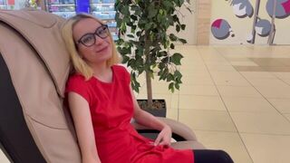 A beautiful girl agreed to have sex in public for money