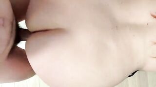 A day with a big booty MILF – let’s fuck her phat ass and cum inside