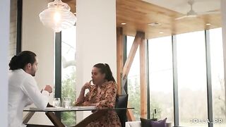 A therapist invited a client to her house for dinner