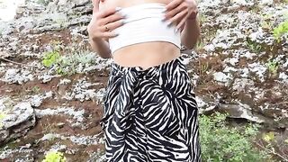 A stranger helped the lost brunette, got intimate outdoor