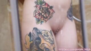 Guy fucked his stepsister under the shower for sensuality